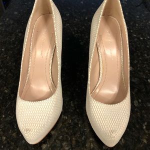 Women’s Pumps BCBG